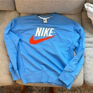 Nike Men’s embroider Sweatshirt